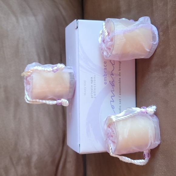 Mary Kay Embrace Romance (3) Candle Set Private Spa Collection New in Box - Picture 7 of 7